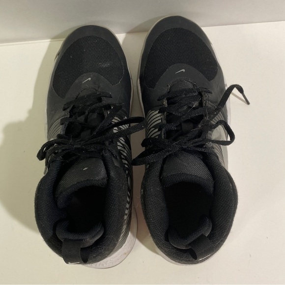 Nike Women's 6.5 Black Athletic Shoes - Picture 3 of 7